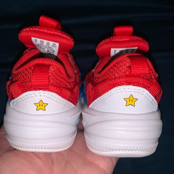 Super Mario Sneakers - Picture 3 of 4